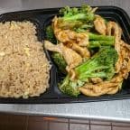 Best Chicken with Broccoli (Lunch午餐) 芥兰鸡 in Odenton, MD