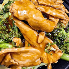 Best Chicken with Broccoli 芥兰鸡 in Odenton, MD